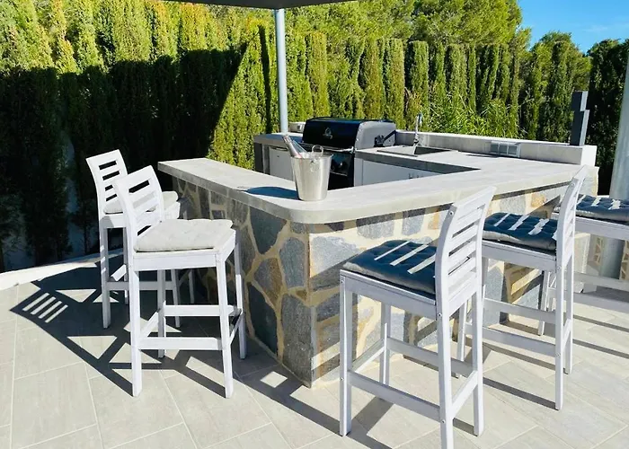 Casa Eivissa - Stunning Modern In Willa